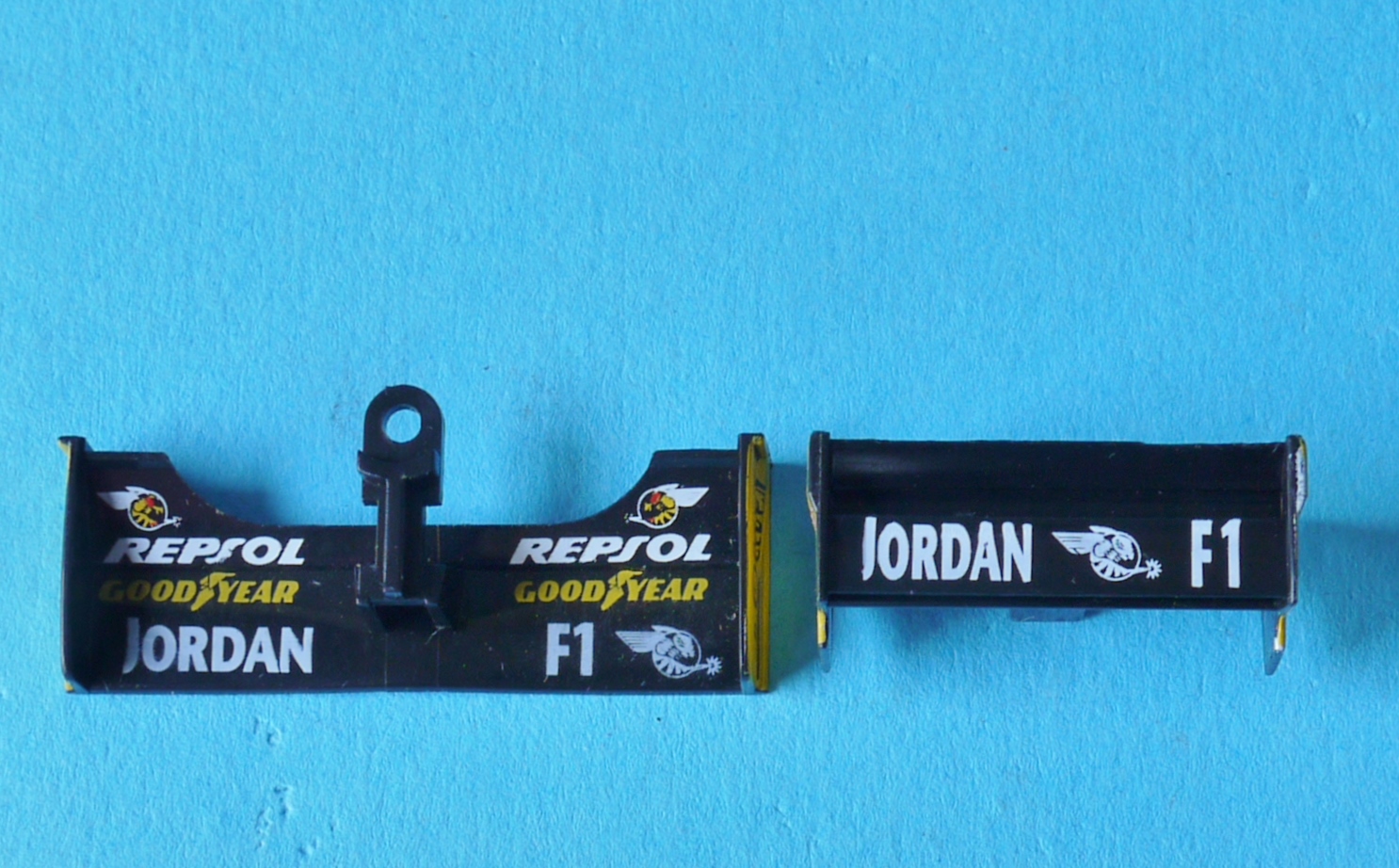 W8221 Scalextric Spare Front + Rear Wing for Jordan Mugen Honda F1 No.9 C2126 - Image 3