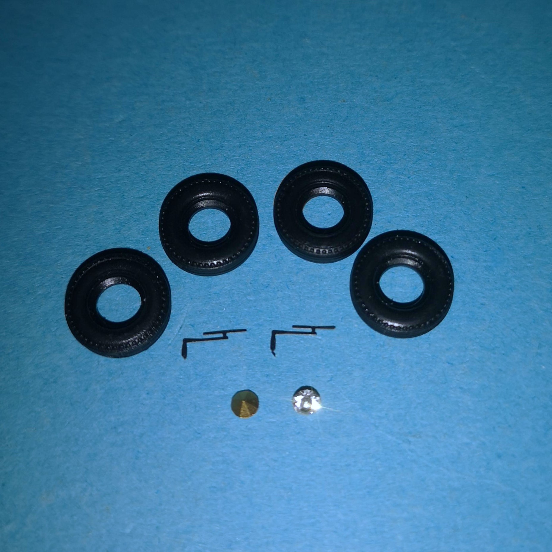 Corgi Vanguards Austin 7 Mini Spare Parts Pack Wipers Tyres + Headlights A2.2