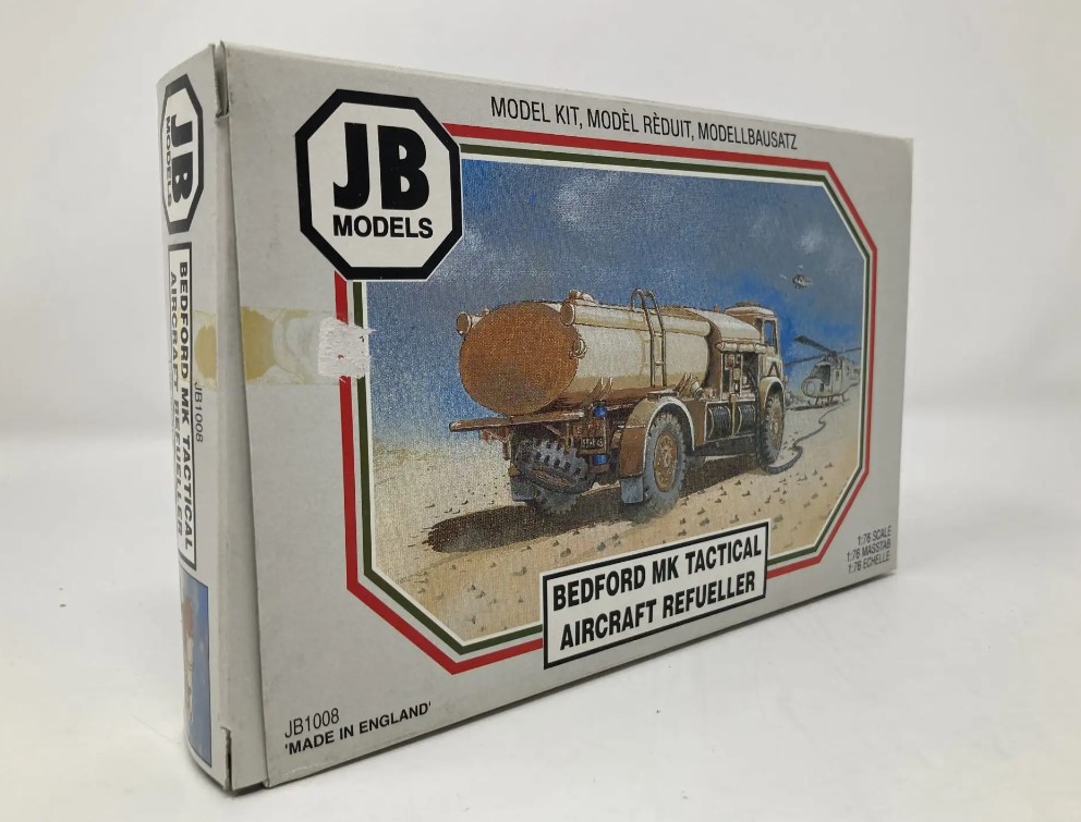 JB Models JB1008 Bedford MK Tactical Aircraft Refueller 1:76 Scale Model Kit