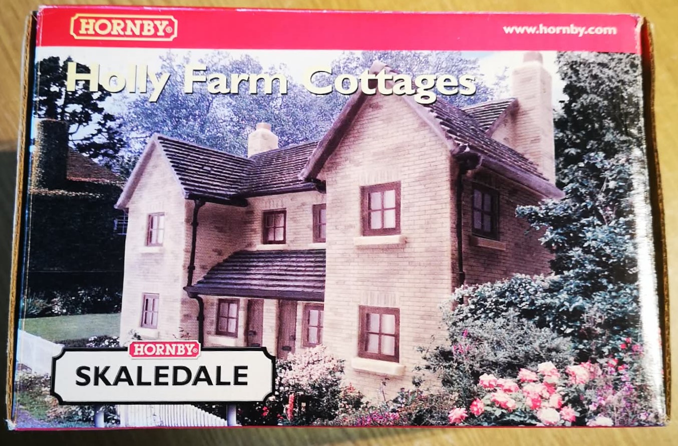 Hornby R8504 Skaledale Holly Farm Cottages OO Gauge *Brand New In Box* - Image 10