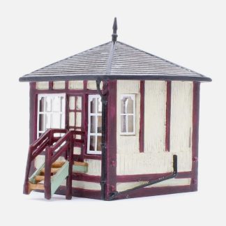 Hornby R8589 Skaledale Level Crossing Signal Box OO Gauge *Brand New In Box*