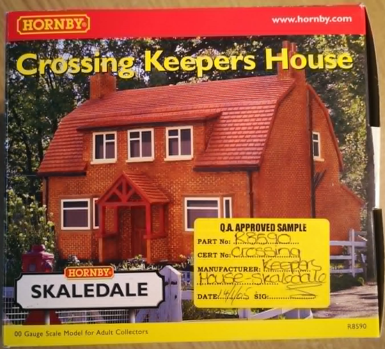 Hornby R8590 Skaledale Crossing Keepers House OO Gauge *Brand New In Box* - Image 6