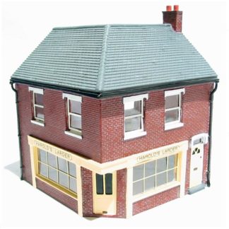 Hornby R8624 Skaledale Harold's Larder Corner Shop OO Gauge *Brand New In Box*